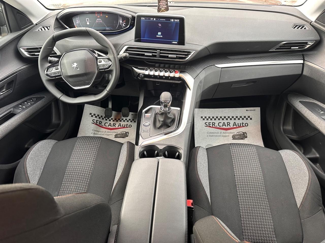Peugeot 5008 2023 1.5 130 Pack !Soli 48 Mila Km!