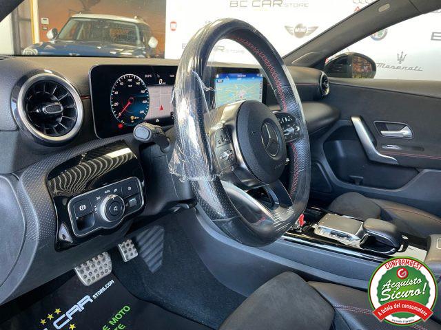 MERCEDES-BENZ A 180 Aut. Premium AMG *NIGHT PACK