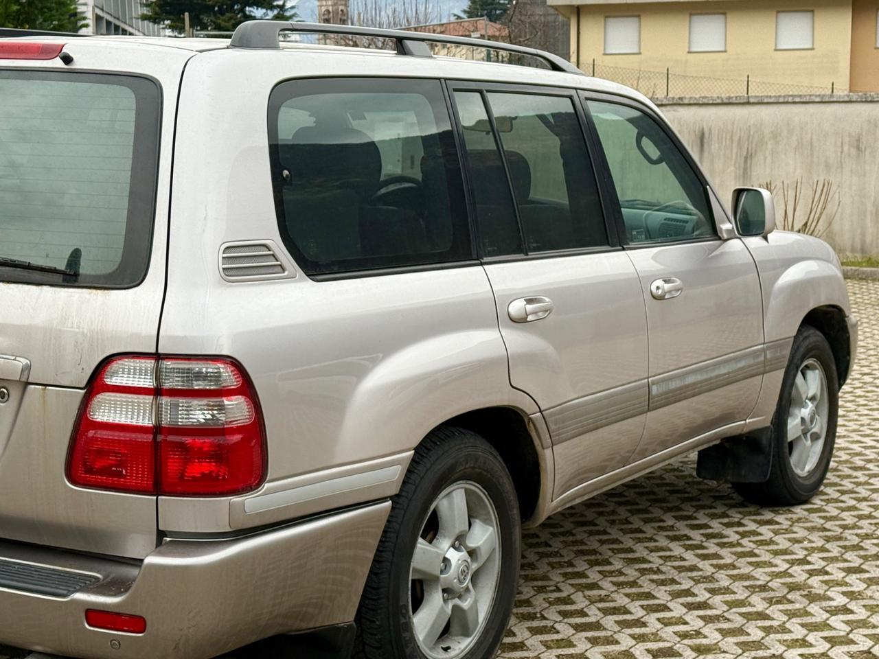 Toyota Land Cruiser 4.2 TD HDJ100 Autom 5 marce,,Leggi”
