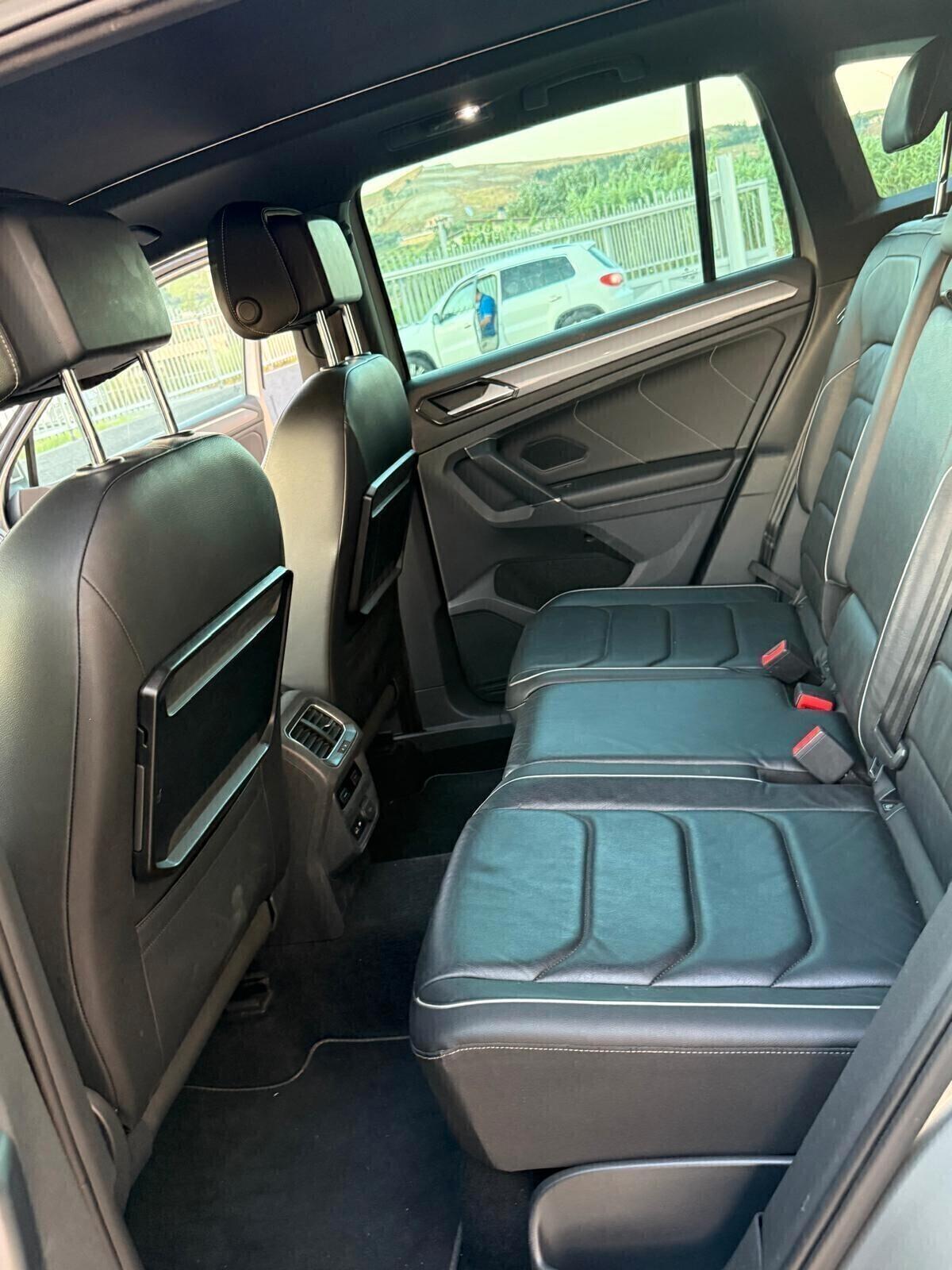 Volkswagen Tiguan 2.0 BiTDI SCR DSG 4MOTION Executive R-Line BMT