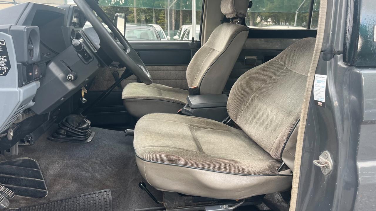 Toyota Land Cruiser II 2.5 turbodiesel Hard-top BJ73