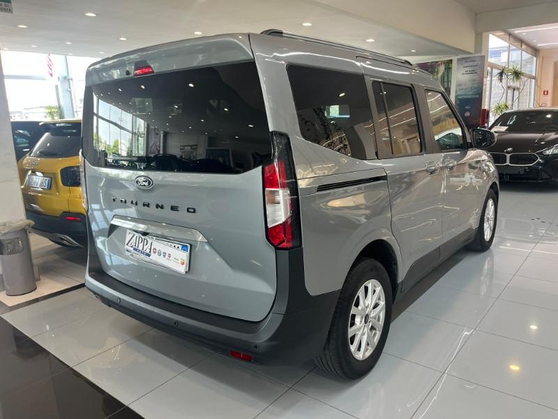 FORD Tourneo Courier 1.0 EcoBoost Titanium