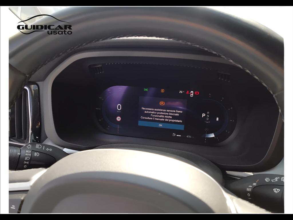 VOLVO XC60 II 2022 - XC60 2.0 b4 Momentum awd auto