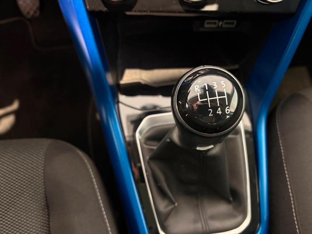 Volkswagen T-Roc 1.0 tsi Advanced