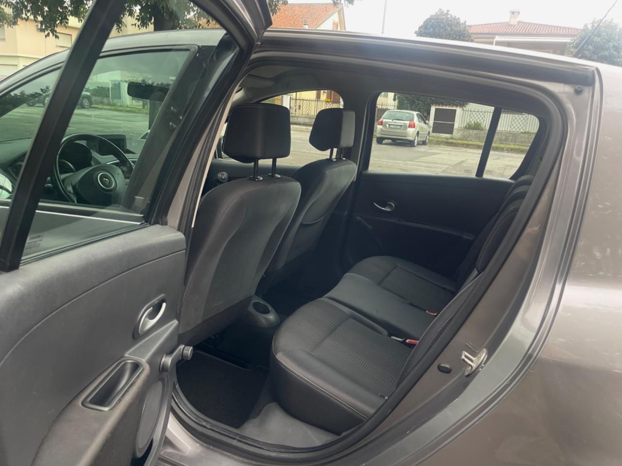 Renault Clio 1.5 dCi 75CV 5 porte Dynamique per Neopatentati