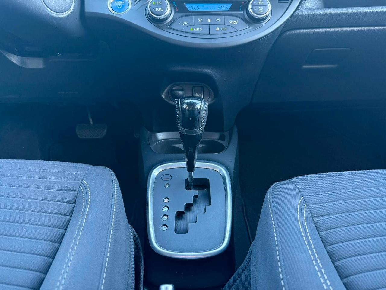 Toyota Yaris 1.5 Hybrid 5 porte Active