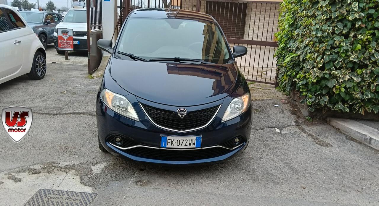 LANCIA YPSILON 1.2 B/GPL-CASA MADRE