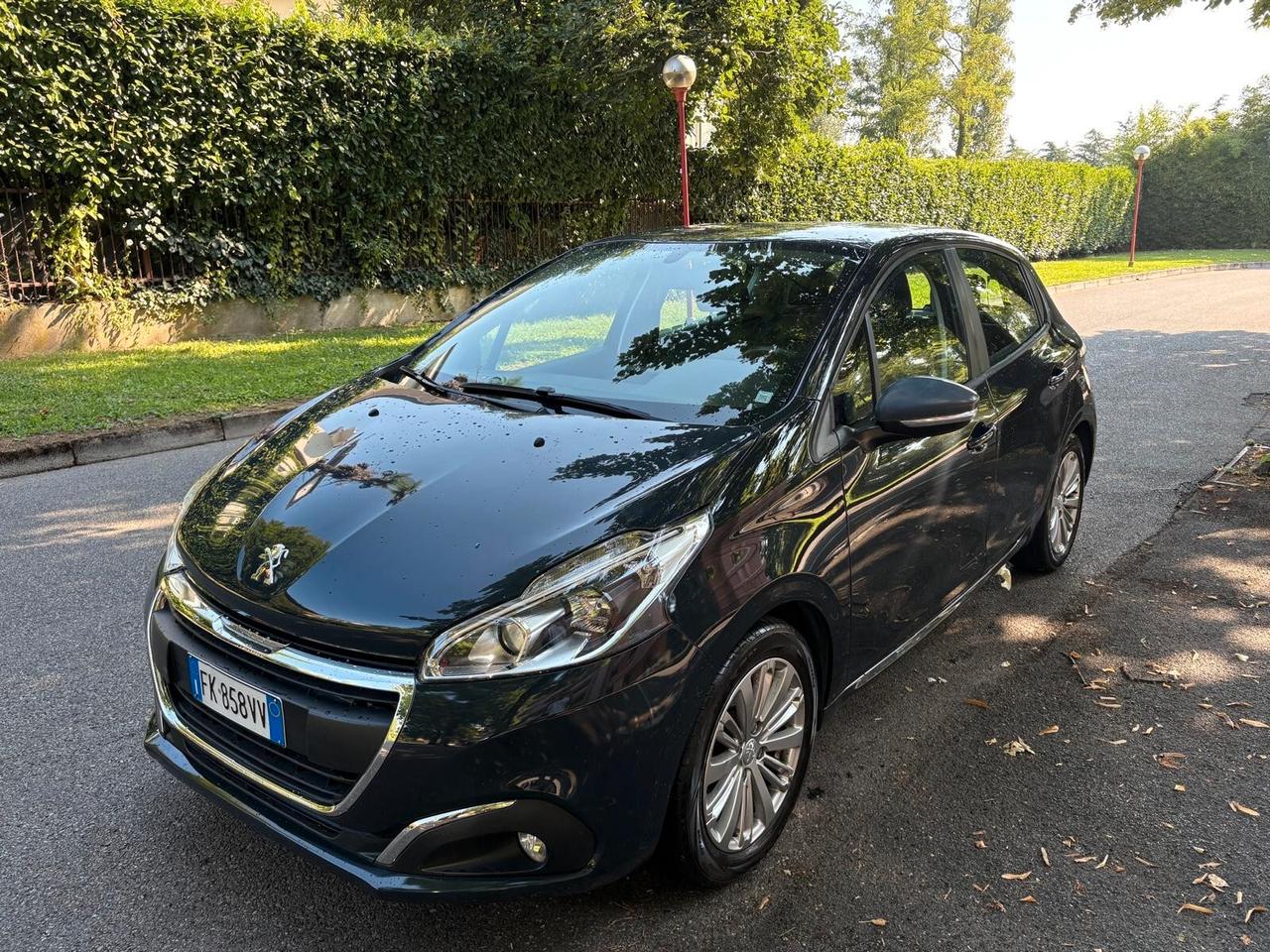 Peugeot 208 PureTech 82 5 porte Allure
