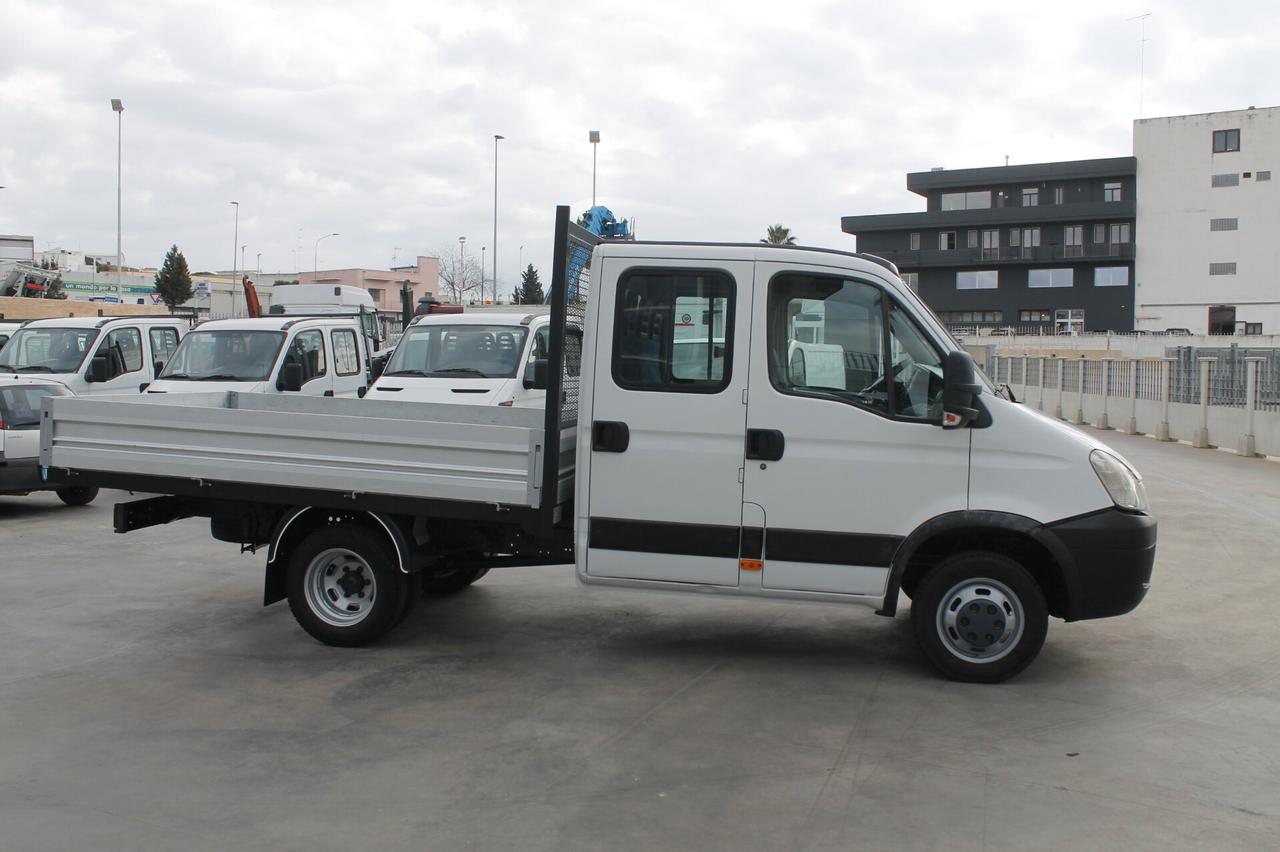 Iveco Daily 35C12 2.3 -DC- 7 POSTI CASSONE FISSO