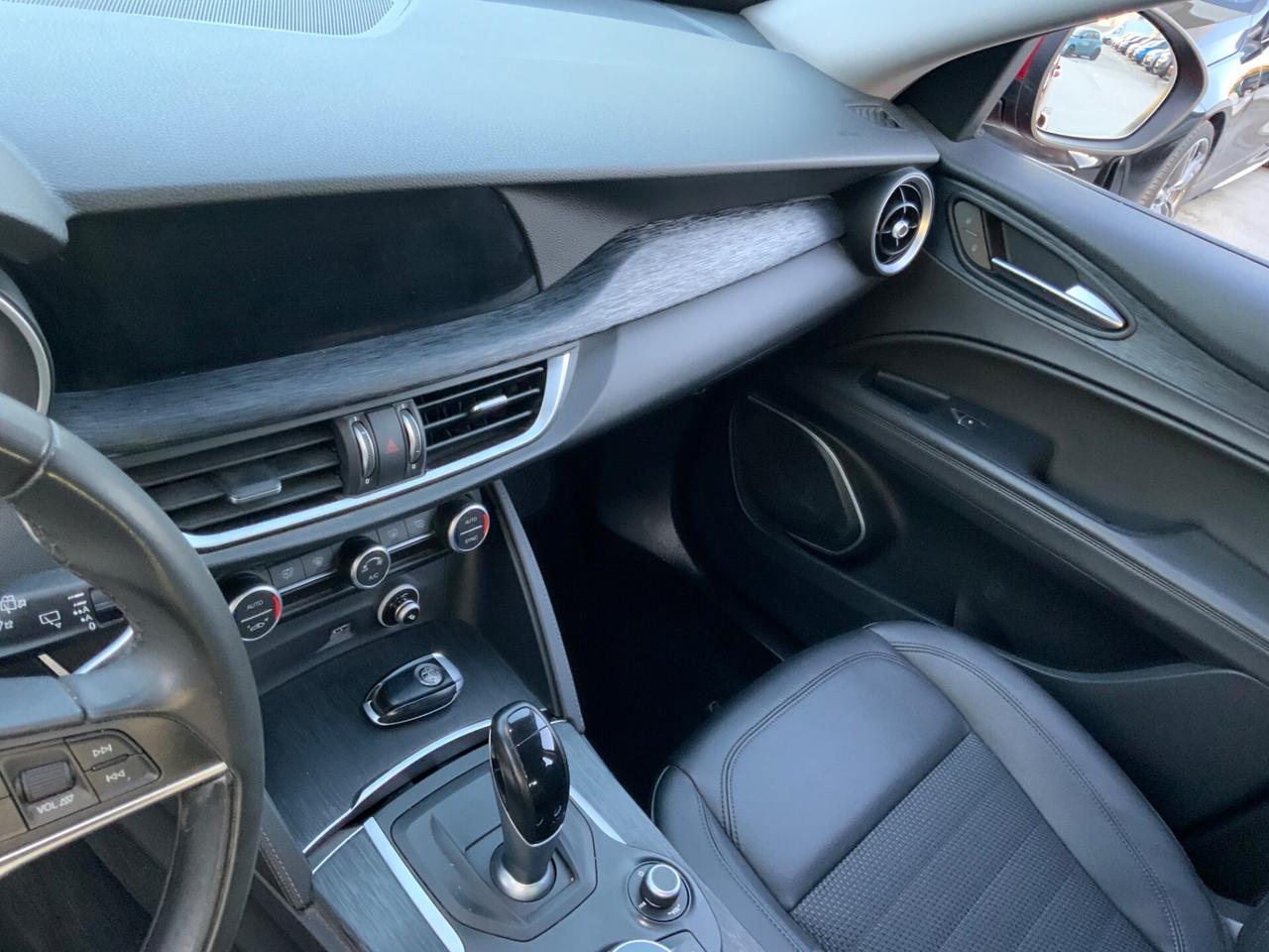 Alfa Romeo Stelvio 2.2 Turbodiesel 190 CV AT8 Q4 Executive