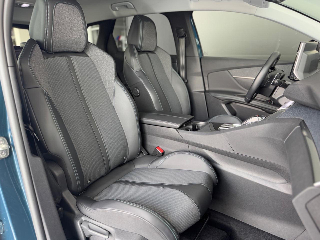 Peugeot 3008 1.6 PLUG-IN HYBRID 300 e-EAT8 GT