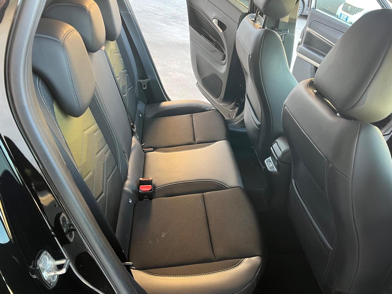 Jeep Avenger 1.2 Turbo 100 CV Summit