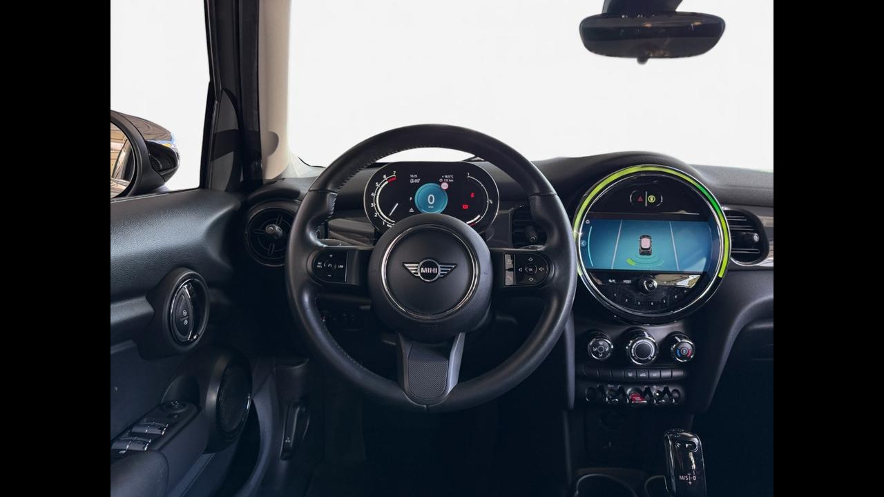 MINI Mini IV F54-F55-F56-F57 - Mini 5p 1.5 Cooper Classic auto