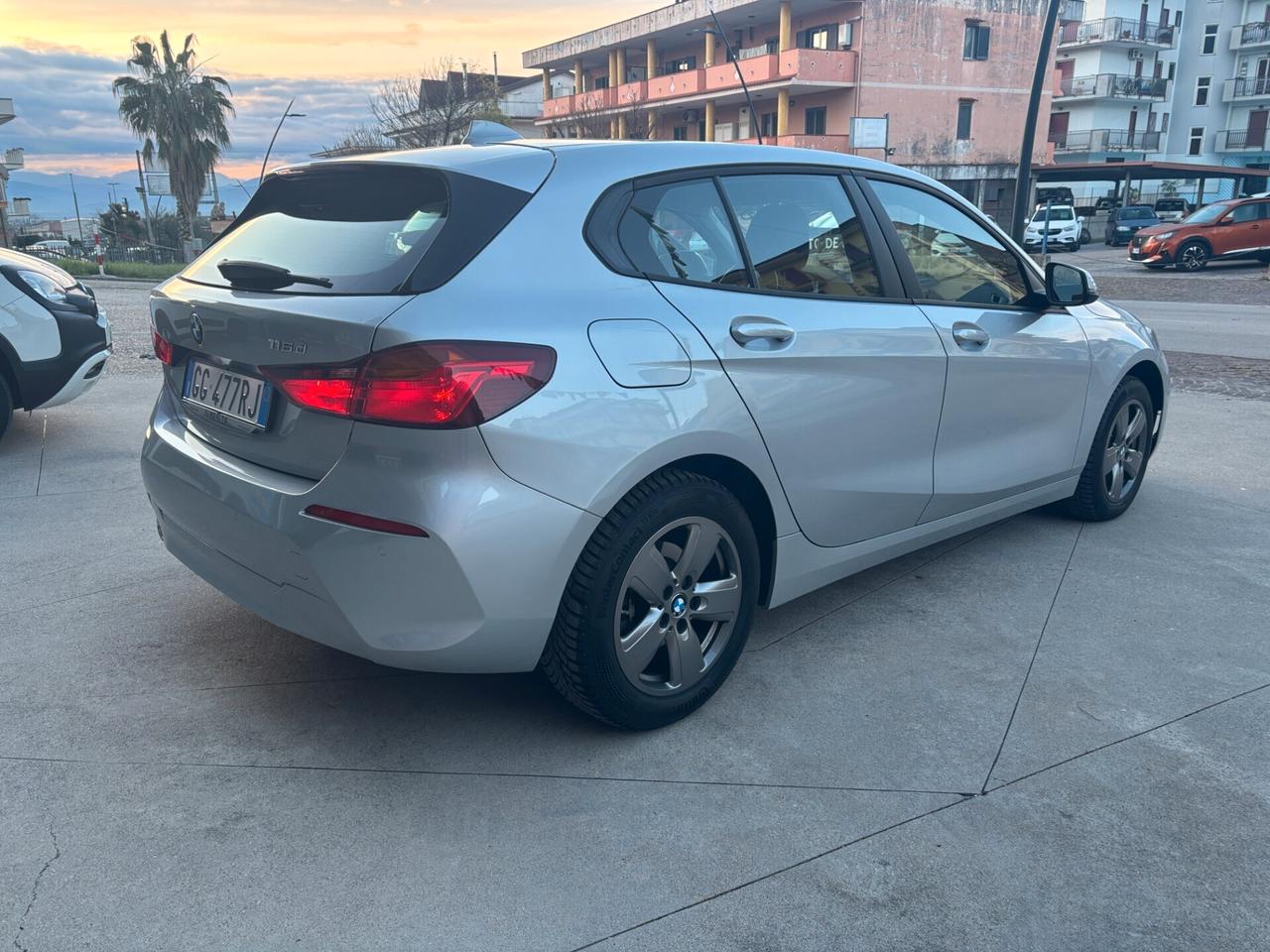 Bmw 116d 5p. Business Advantage - 07-2021