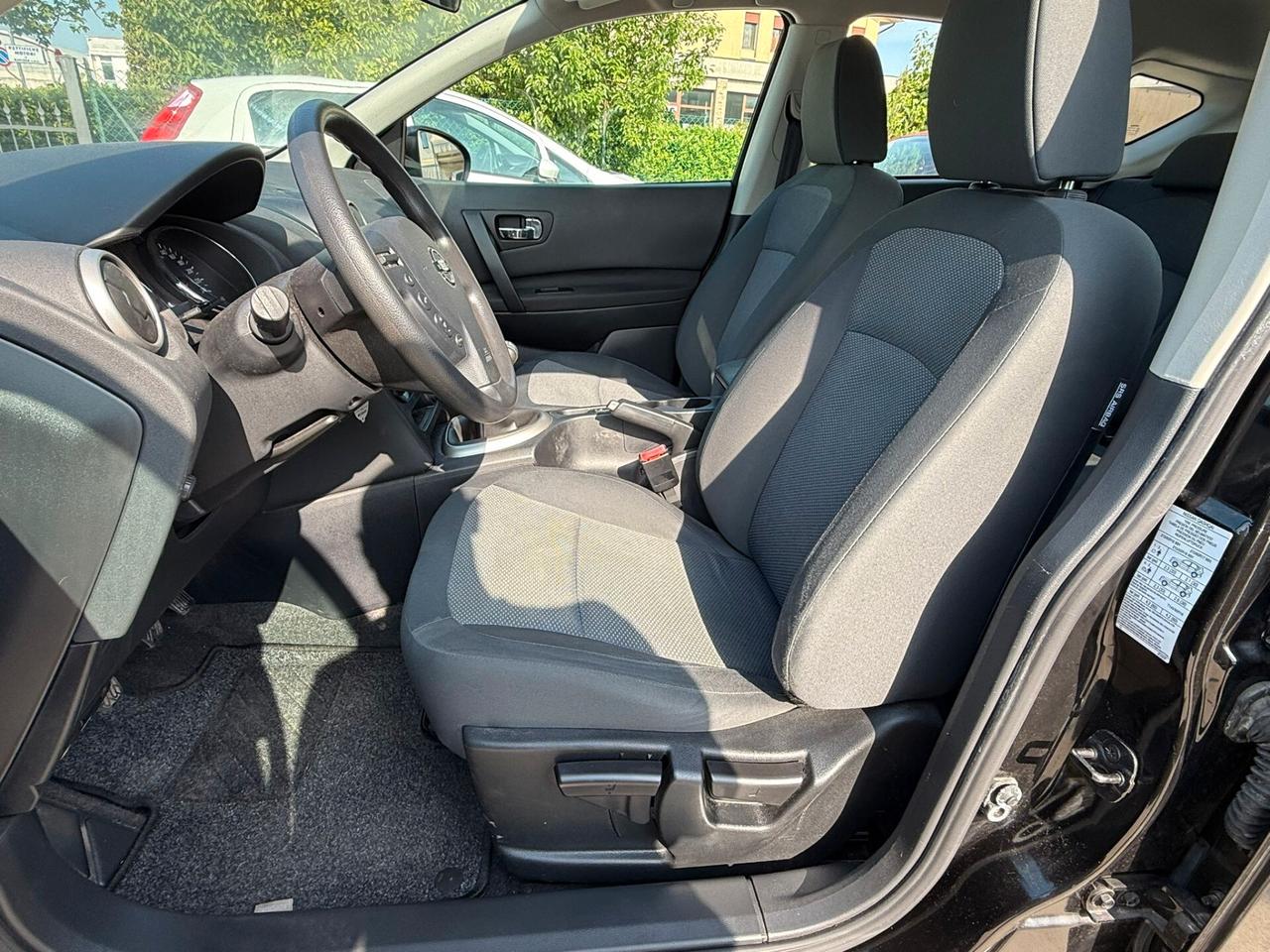 Nissan Qashqai 1.6 BENZINA UNICO-PROPR 33.715 KM