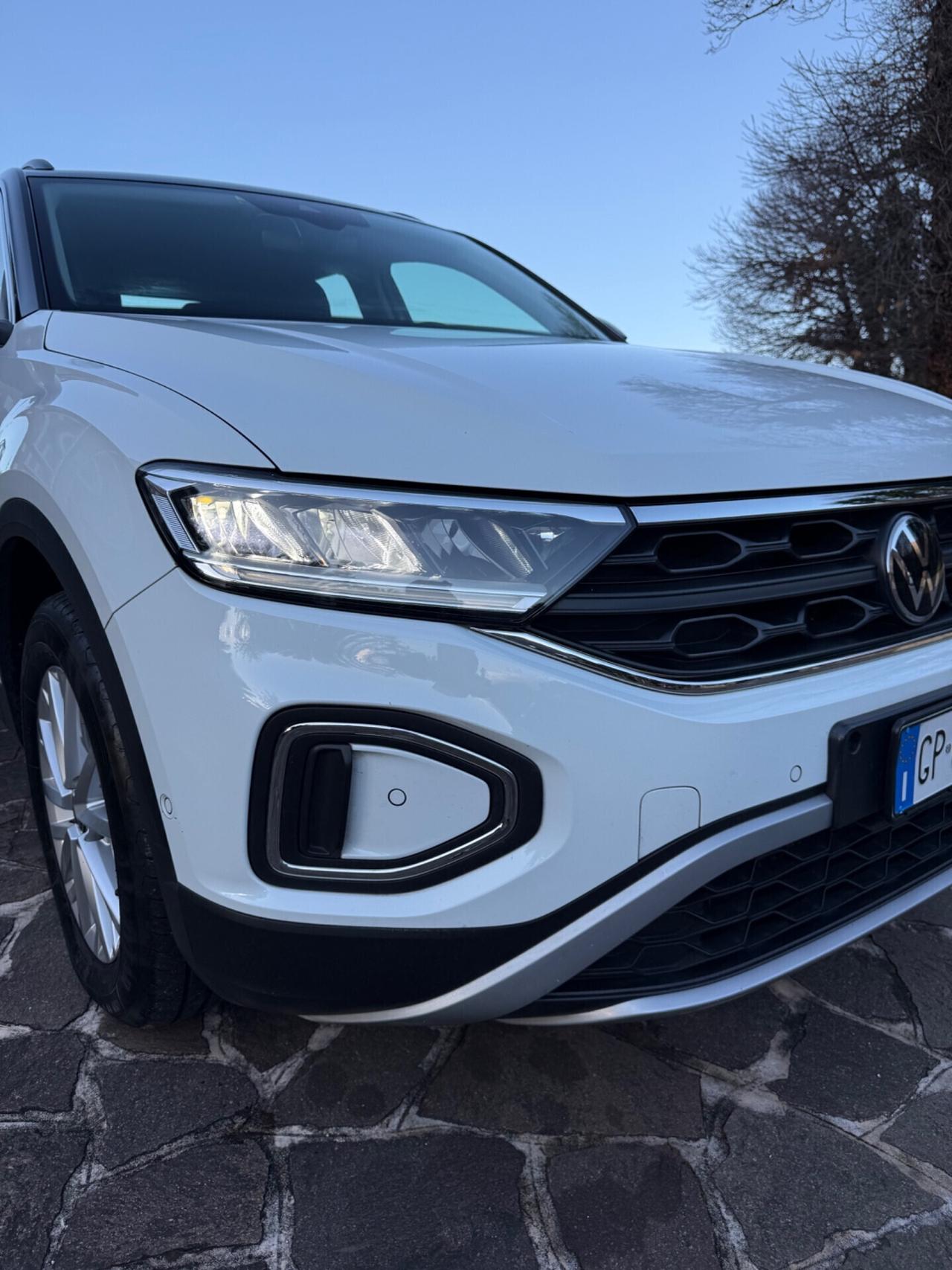 Volkswagen T-Roc 2.0 TDI SCR 150 CV DSG R-Line 2023