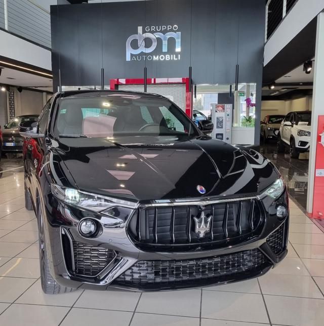 MASERATI Levante V6 AWD Granlusso