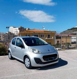 Peugeot 107 1.0 68CV 5p. Superga