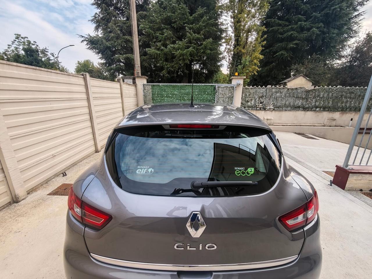 Renault Clio 1.2 75CV 5 porte ESENZIONE BOLLO!