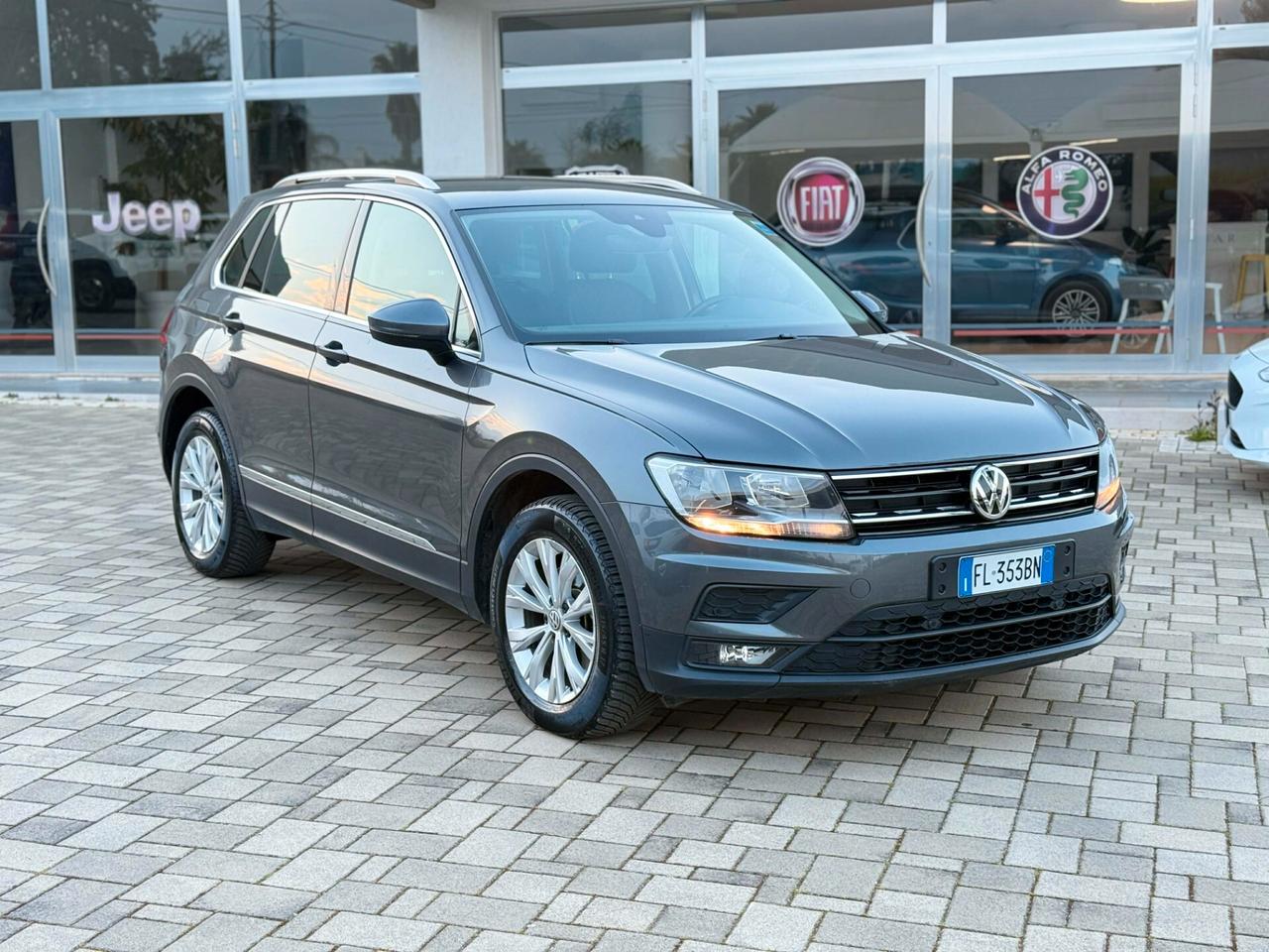 Volkswagen Tiguan 2.0 TDI SCR 4MOTION Business BlueMotion Technology