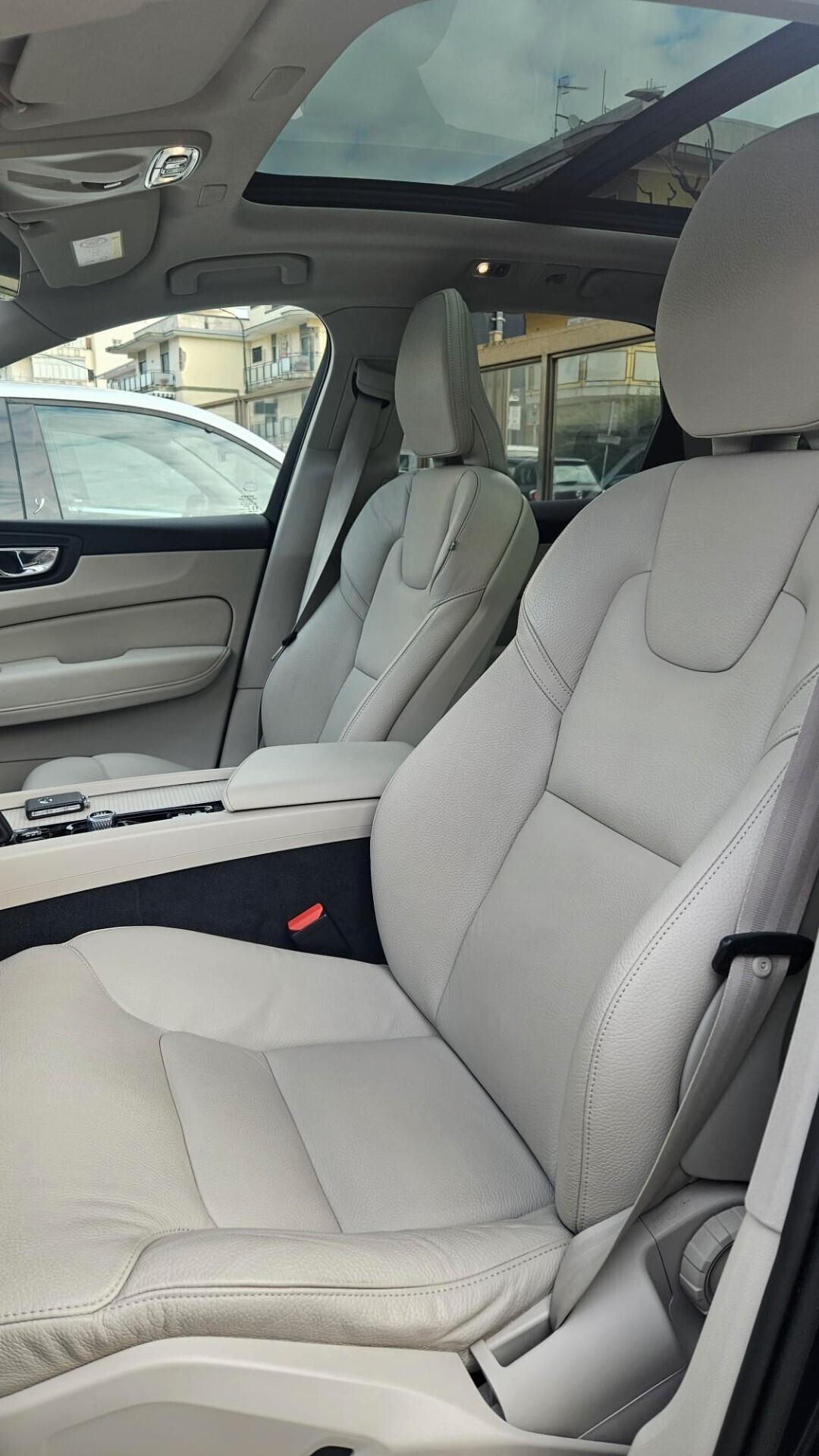 Volvo XC 60 XC60 B4 (d) AWD Geartronic Inscription