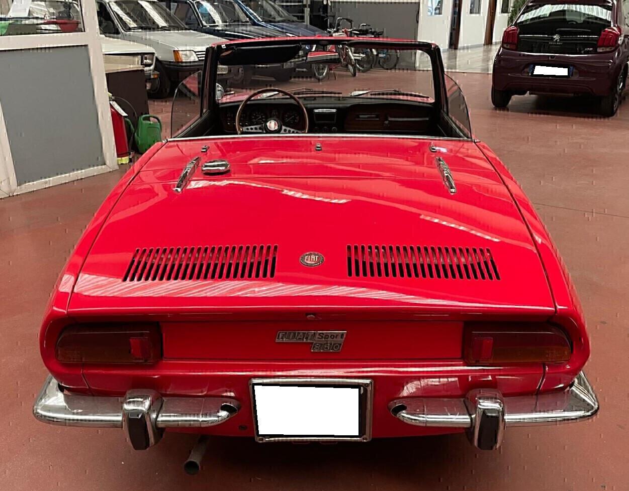 FIAT 850 SPORT SPIDER CON HARD-TOP IN TINTA.