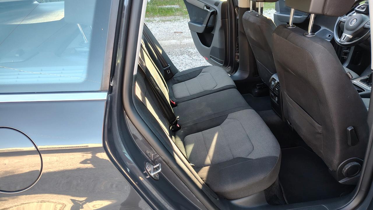 Volkswagen Passat Var. 1.6 TDI BlueMotion Tech. NAVIPLUS