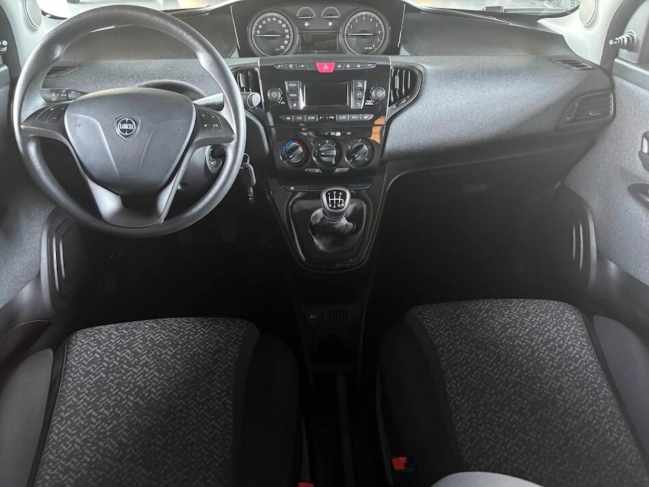 Lancia Ypsilon 1.0 Hybrid 50.000km NEOPATENTATI
