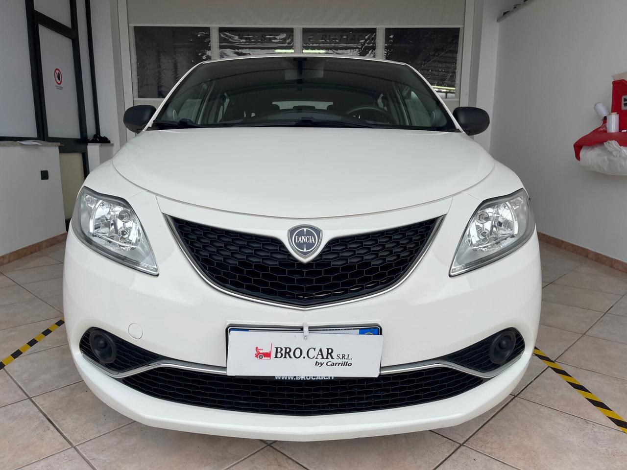 Lancia Ypsilon 1.2 69 CV 5 porte GPL Ecochic Gold NO VINCOLO DI FINANZIAMENTO