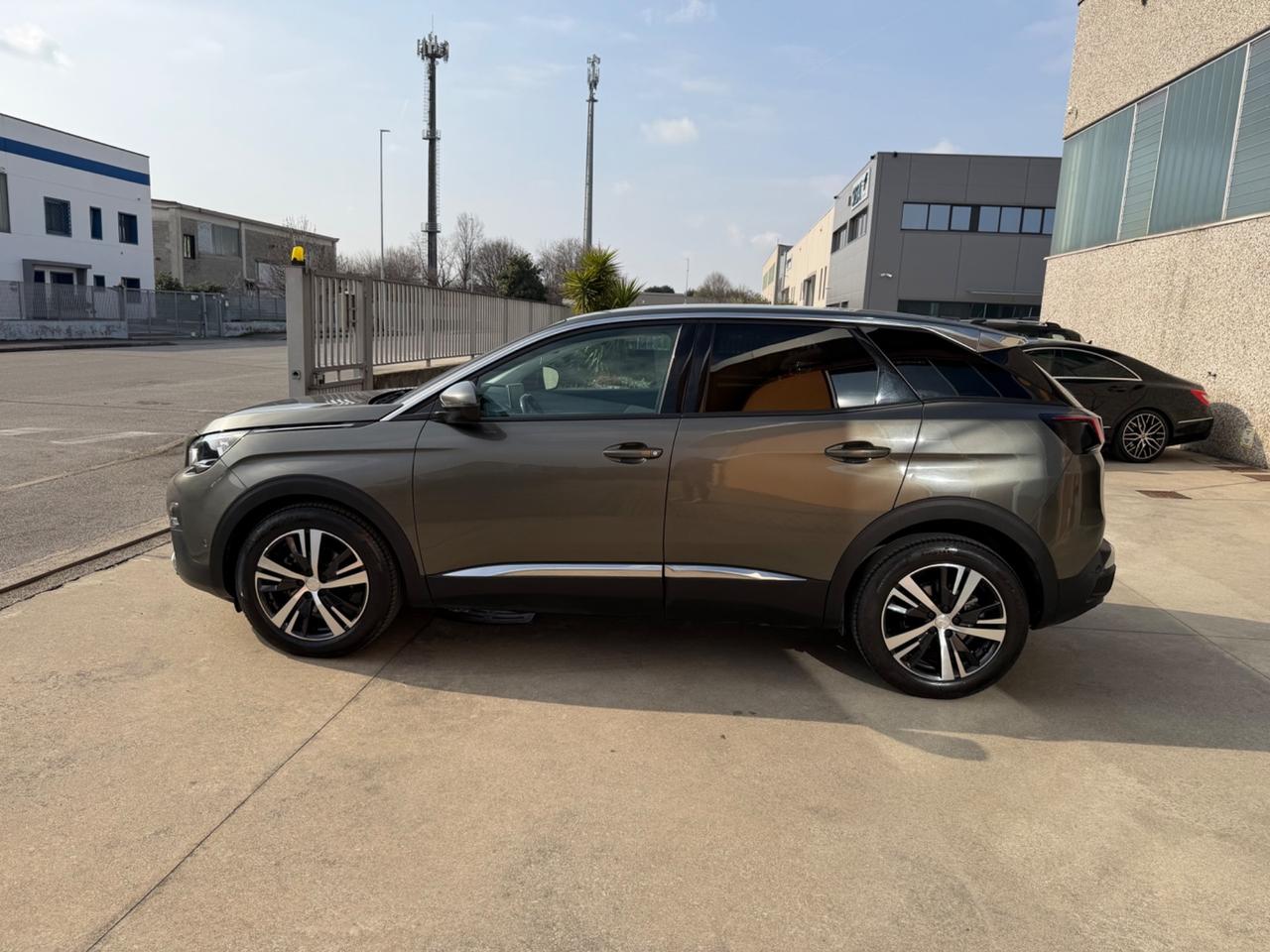 Peugeot 3008 BlueHDi 130 S&S EAT8 Allure
