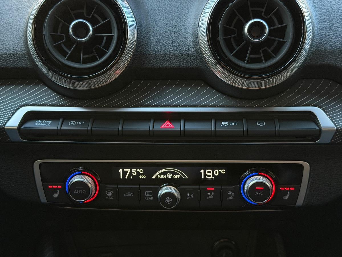 Audi Q2 35TDI S-line Edition Identity Black 150CV