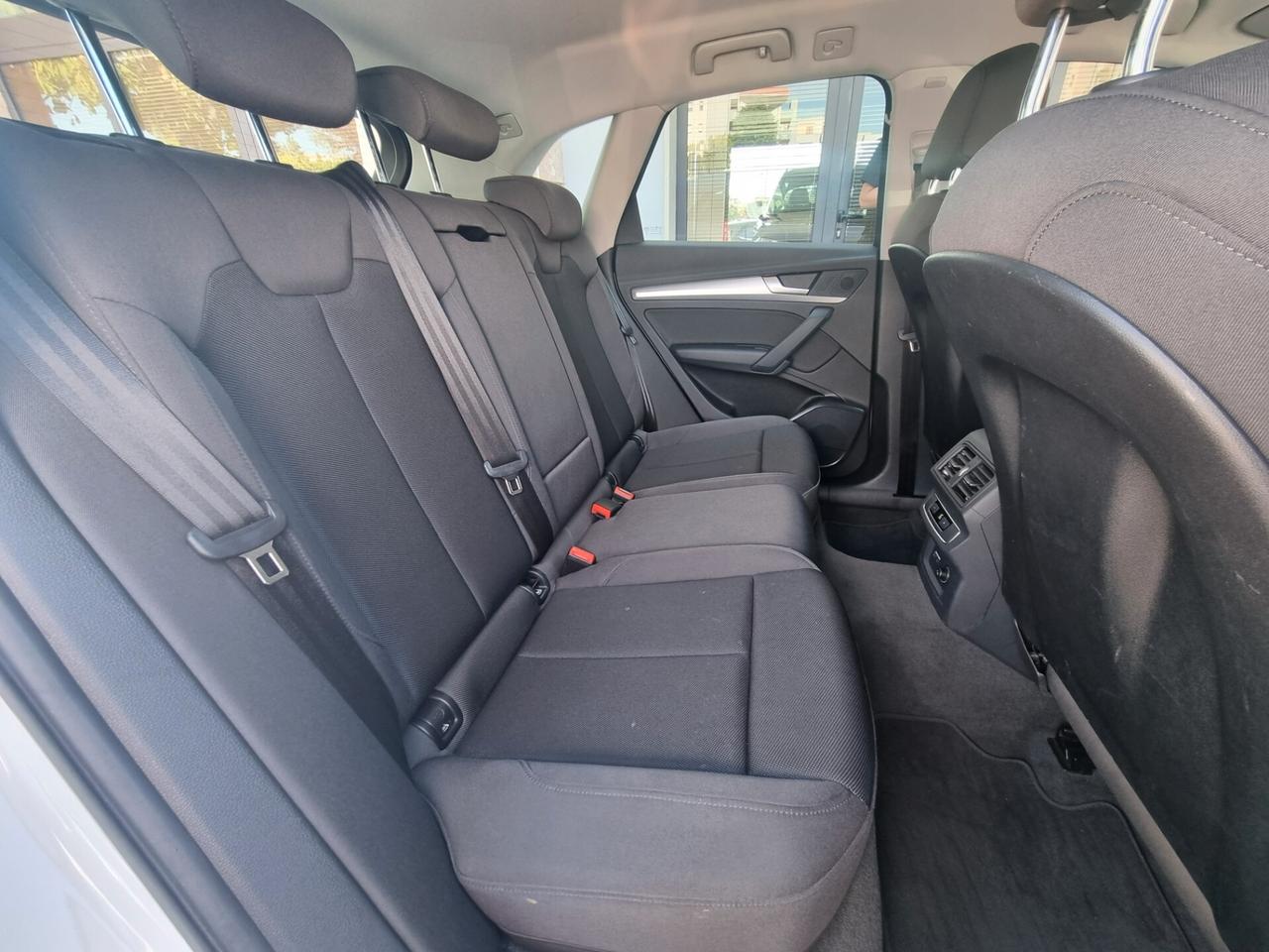 Audi Q5 35 TDI S tronic Business Advanced