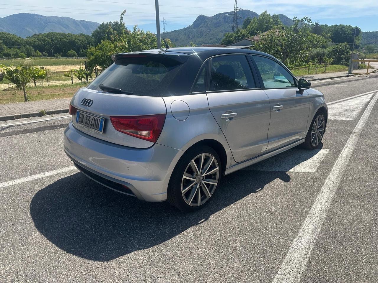 Audi A1 1.6 TDI S line edition plus