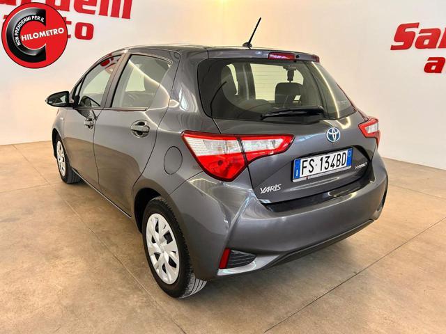 TOYOTA Yaris 1.5 Hybrid 5 porte Business
