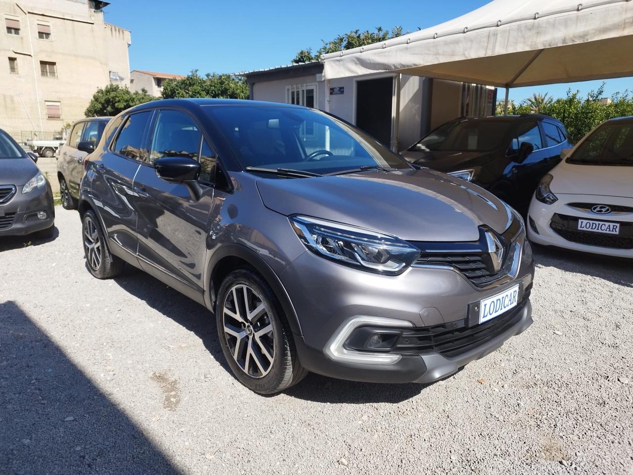 Renault Captur dCi 8V 90 CV EDC Start&Stop Energy Initiale Paris