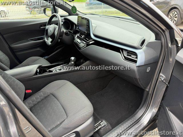 TOYOTA C-HR 1.8 Hybrid E-CVT Trend