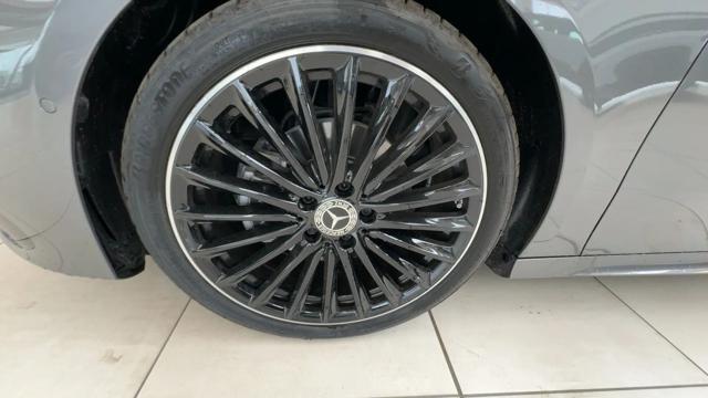 MERCEDES-BENZ A 200 d Automatic AMG Line Advanced