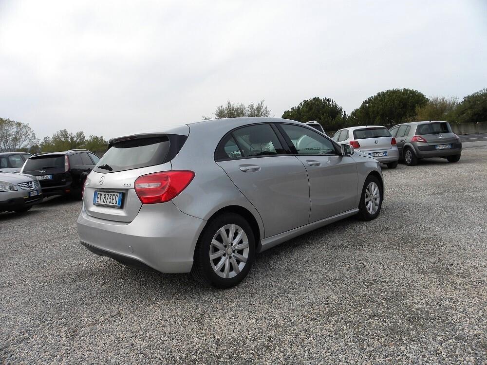 Mercedes-benz A 180 CDI SPORT PELLE NAVI CRUISE CAMERA MULTIFUNZIONE CERCHI