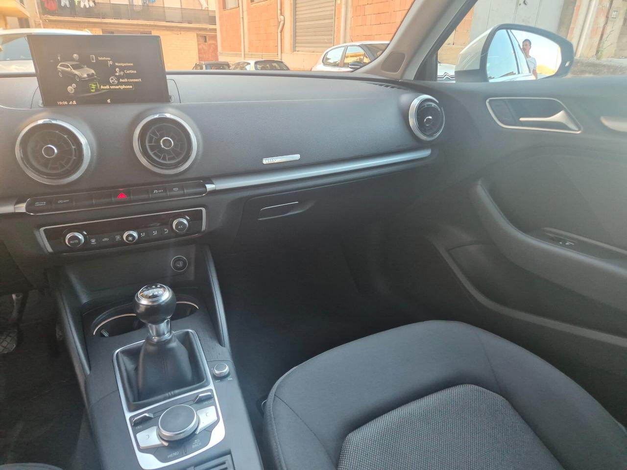 AUDI A3 ANNO 2018 FARI LED SOLI KM 90000 CERTIFICATI