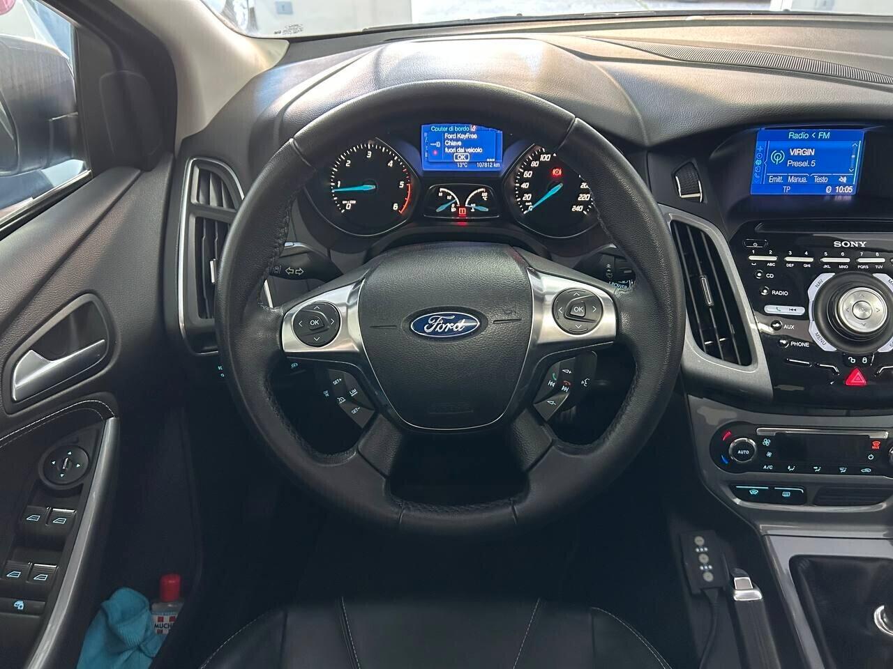 Ford Focus ST PACK - TETTO APRIBILE