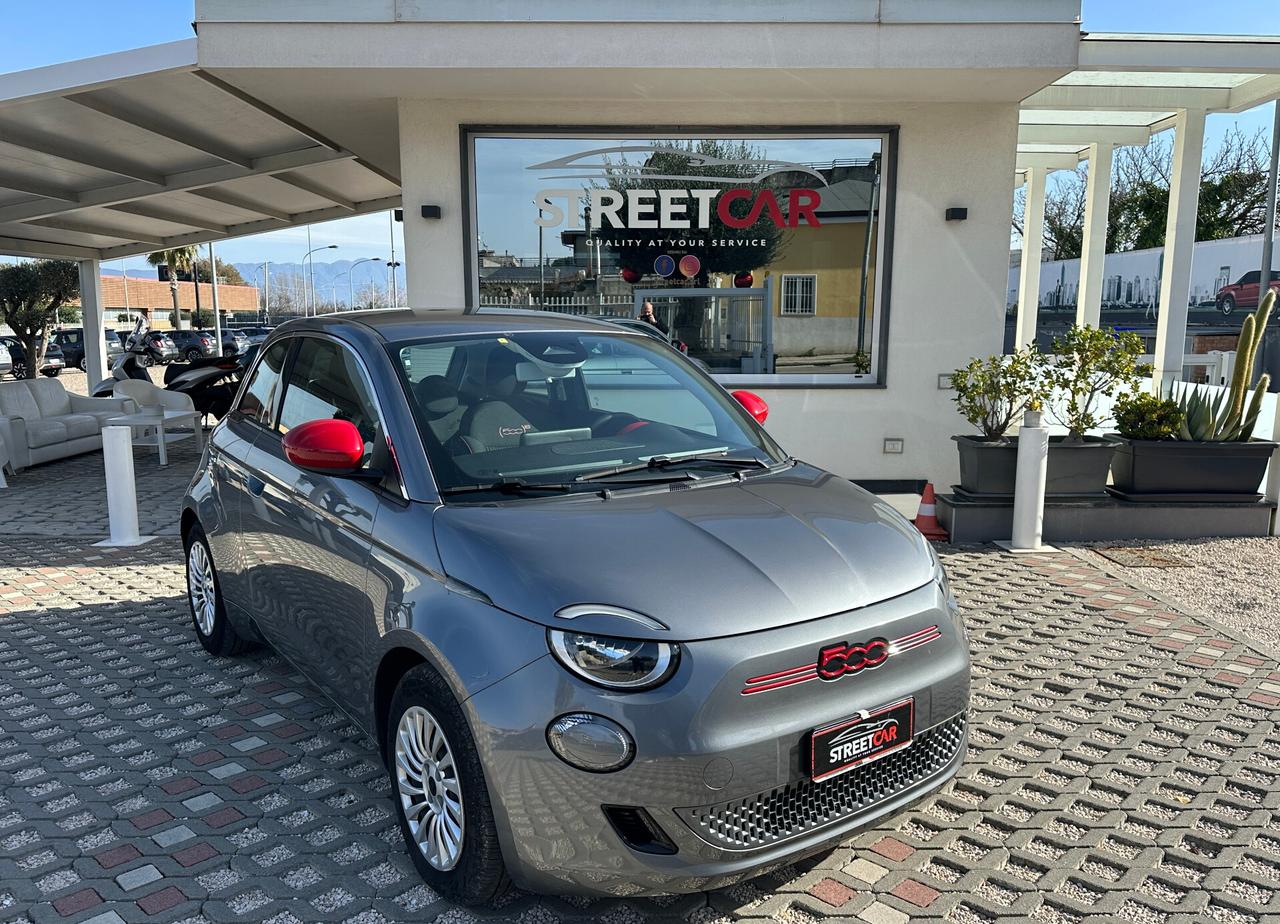 Fiat 500 500e Berlina 23,8 kWh Red Edition