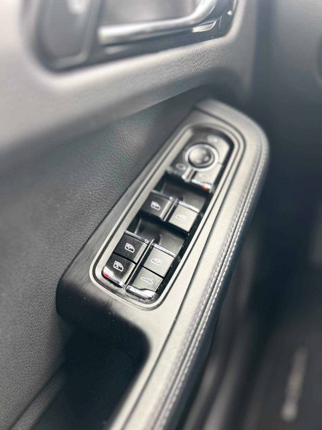 Porsche Macan 2.0 245cv