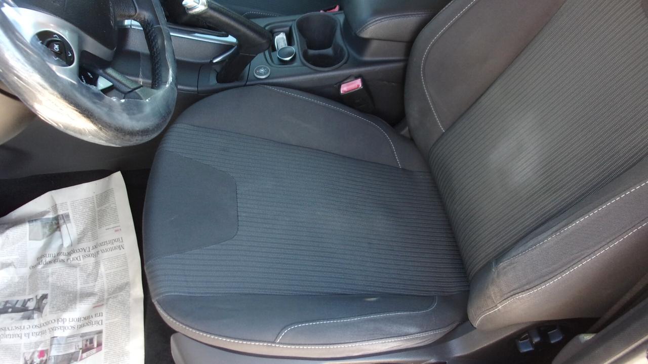 Ford Focus 1.6 120 CV GPL SW Titanium