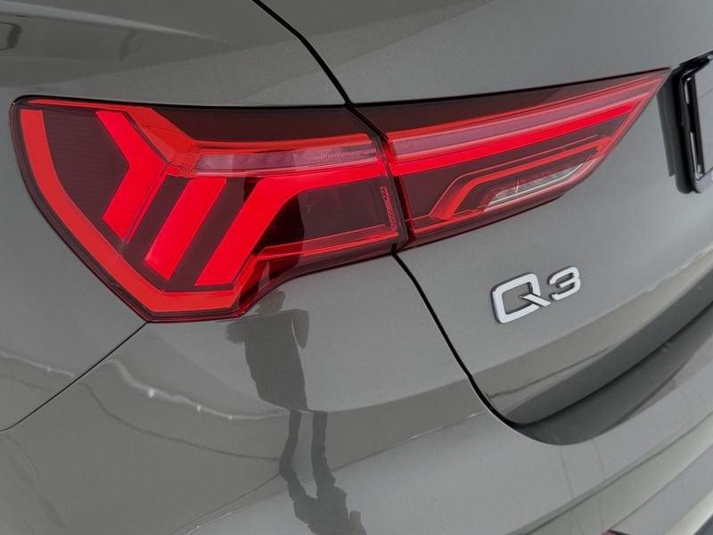 Audi Q3 45 TFSI e S tronic S Line Edition