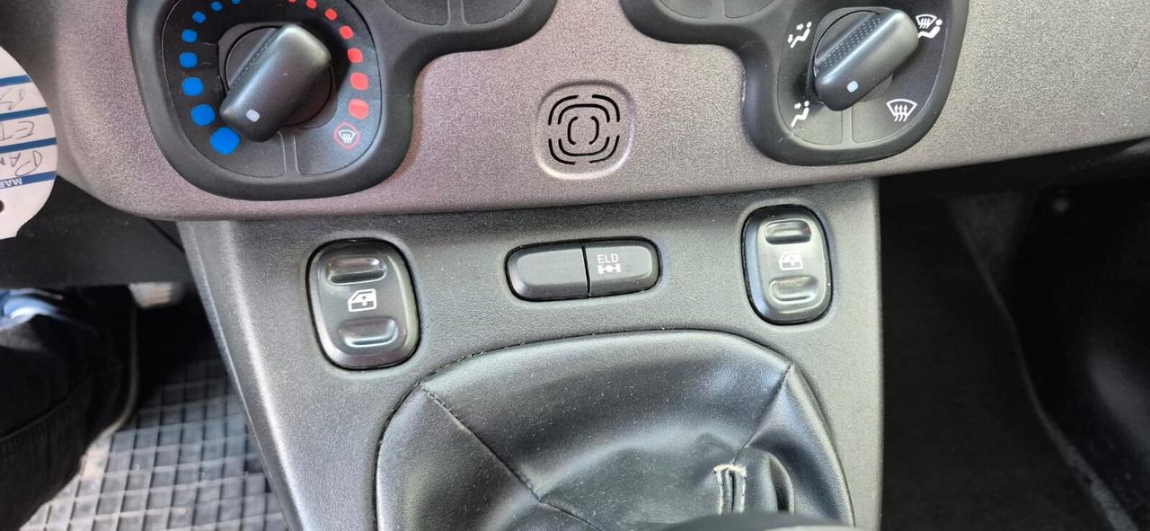Fiat Panda 1.3 MJT 75cv Trekking- 2014- Iva detraibile