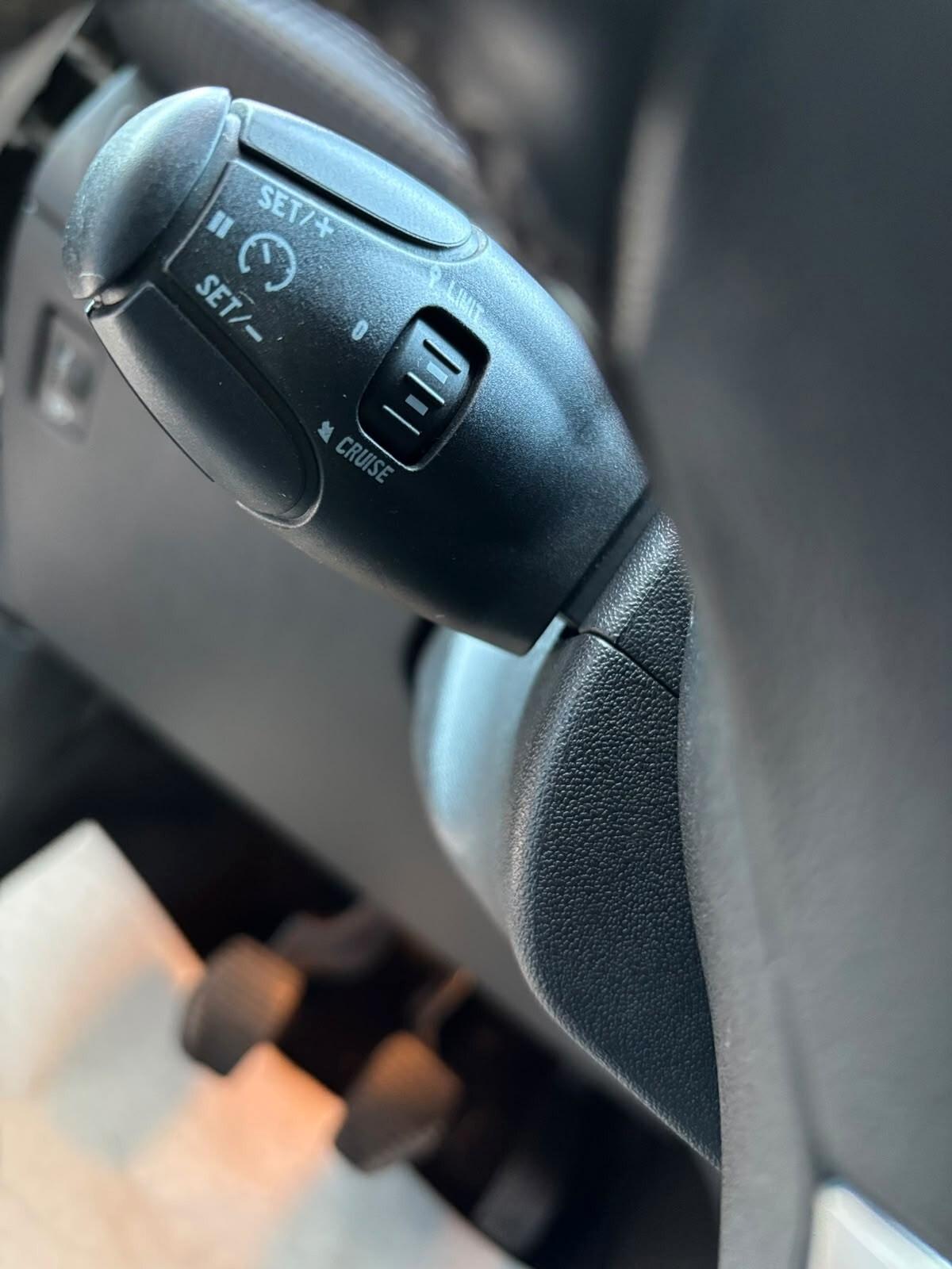 Peugeot 2008 1.6 e-HDi 92 CV
