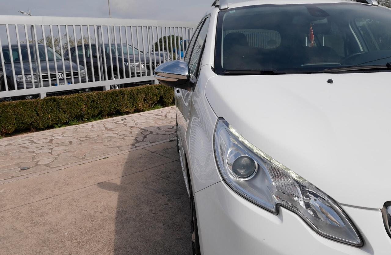 Peugeot 2008 BlueHDi 100 Black Matt