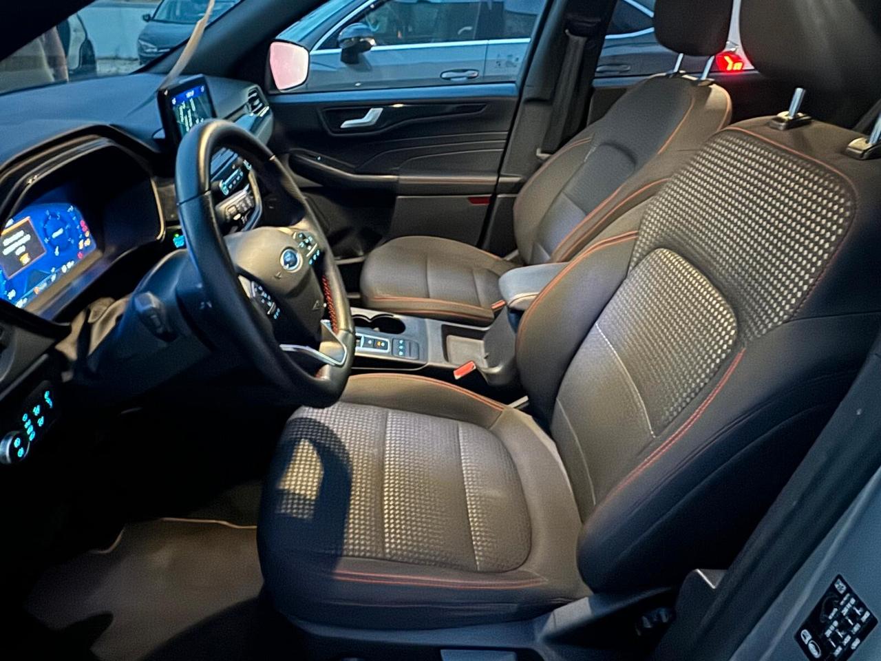 Ford Kuga 1.5 EcoBlue 120 CV aut. 2WD ST-Line