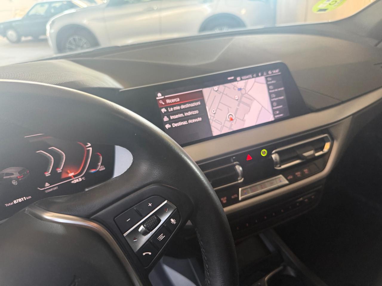 Bmw 118 118d 5p. Business Advantage