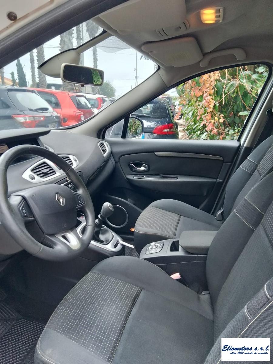 RENAULT - Grand Scénic 7 posti 1.5dci
